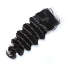 Chine Fermeture 100% profonde de dentelle de la fermeture 4x4 de vague de Vierge malaisienne de cheveux aucun rejet d'aucun embrouillement fournisseur